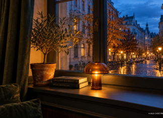 Schluss mit Flutlicht im Wohnzimmer So schaffen Lichtinseln aus Rauch- und Bernsteinglas echte Herbst-Gemütlichkeit